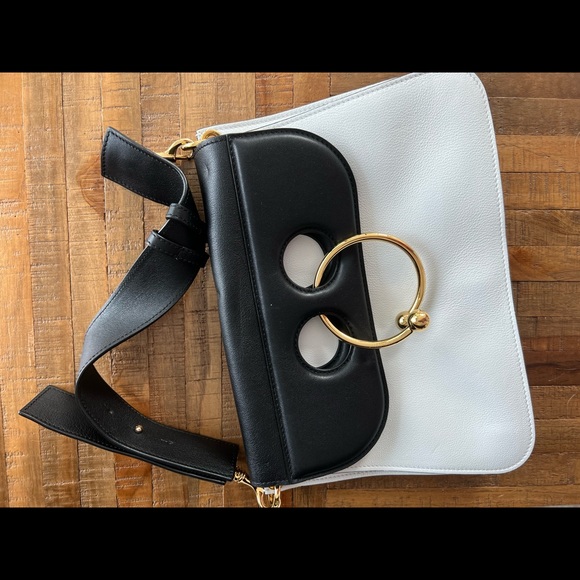 J.W. Anderson Pierce Leather Handbag Very Good conditions - Picture 5 of 11